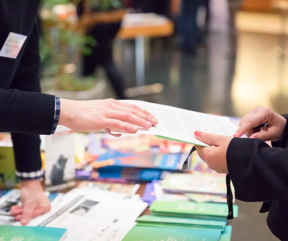 Druk ulotek Ulotki reklamowe Wodzisław Śląski Drukarnia Poligrafia Projekt graficzny Papier Format Nakład Cena Termin realizacji Reklama Marketing Promocja Biznes Firma Synonimy: Druk ulotek - produkcja ulotek, wydruk ulotek, wytwarzanie ulotek Ulotki reklamowe - materiały reklamowe, leflety, wizytówki, foldery Drukarnia - zakład poligraficzny, drukarnia offsetowa, drukarnia cyfrowa Projekt graficzny - projekt, grafika, layout, wizualizacja Papier - kartka, arkusz, podłoże Format - rozmiar, wymiar Nakład - ilość, liczba egzemplarzy Cena - koszt, wycena, stawka Termin realizacji - czas realizacji, termin wykonania Reklama - promocja, marketing, kampania reklamowa Marketing - sprzedaż, promocja, komunikacja marketingowa Frazy kluczowe: druk ulotek Wodzisław Śląski drukarnia Wodzisław Śląski ulotki reklamowe Wodzisław Śląski projekt graficzny ulotek cena druku ulotek druk cyfrowy ulotek druk offsetowy ulotek papier do ulotek formaty ulotek nakład ulotek Dodatkowe słowa kluczowe (bardziej szczegółowe): ulotki dwustronne ulotki składane ulotki z lakierem UV ulotki z folią ulotki personalizowane druk wielkoformatowy druk cyfrowy druk offsetowy projektowanie graficzne grafika komputerowa termin realizacji szybki druk drukarnia internetowa